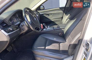 Седан BMW 5 Series 2012 в 