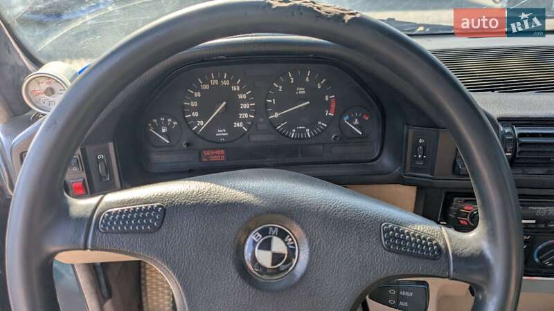 Седан BMW 5 Series 1990 в Львове