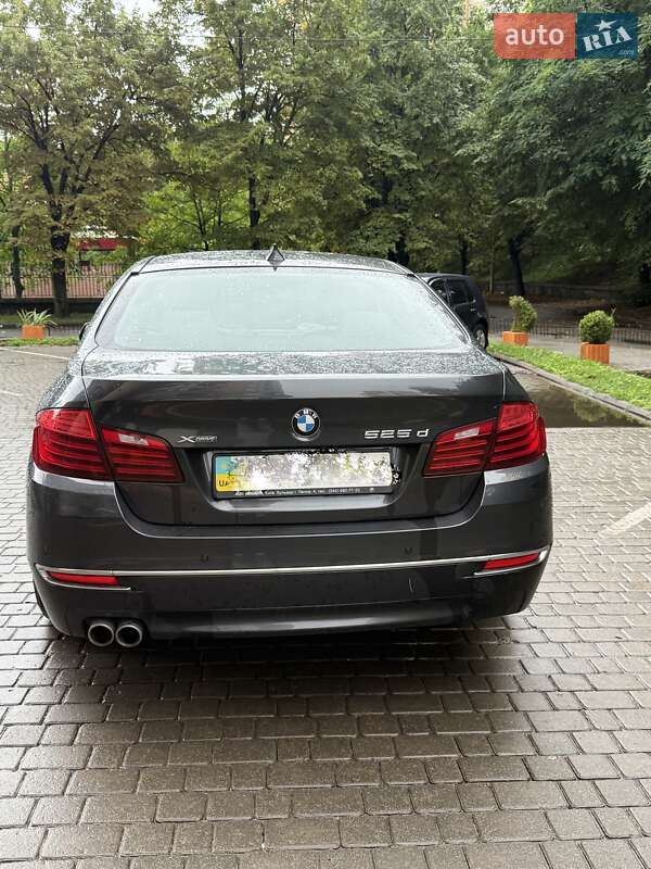 Седан BMW 5 Series 2014 в Києві