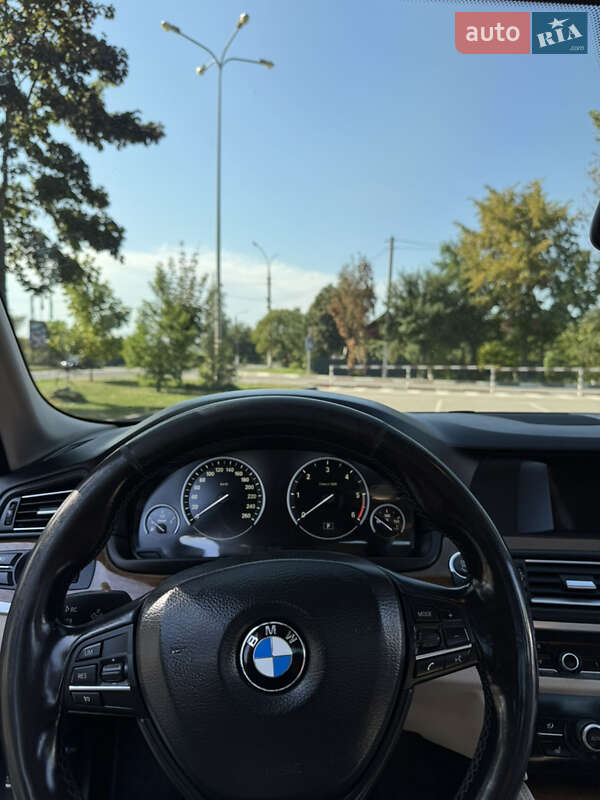 Седан BMW 5 Series 2013 в Коломиї фото 19 Седан BMW 5 Series 2013 в Коломиї