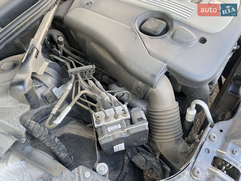 Седан BMW 5 Series 2004 в Великой Александровке фото 24 Седан BMW 5 Series 2004 в Великой Александровке