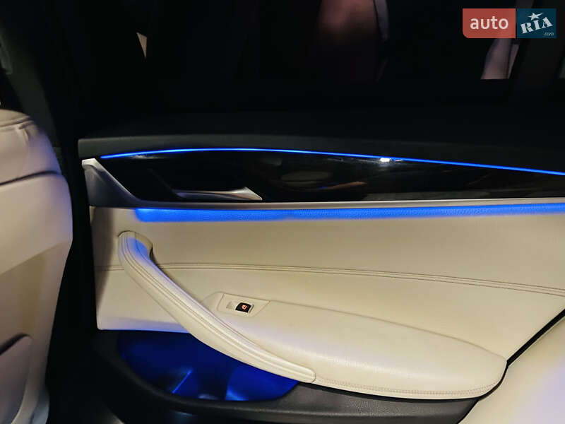 Седан BMW 5 Series 2017 в Вінниці