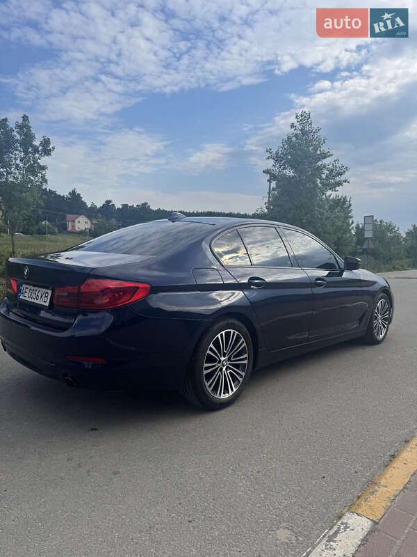 Седан BMW 5 Series 2018 в Киеве