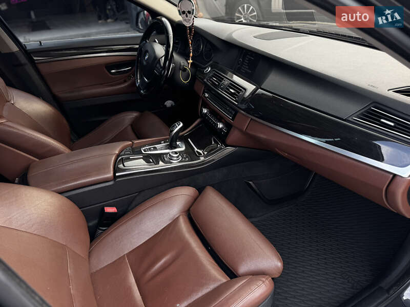 Седан BMW 5 Series 2010 в Житомирі фото 46 Седан BMW 5 Series 2010 в Житомирі