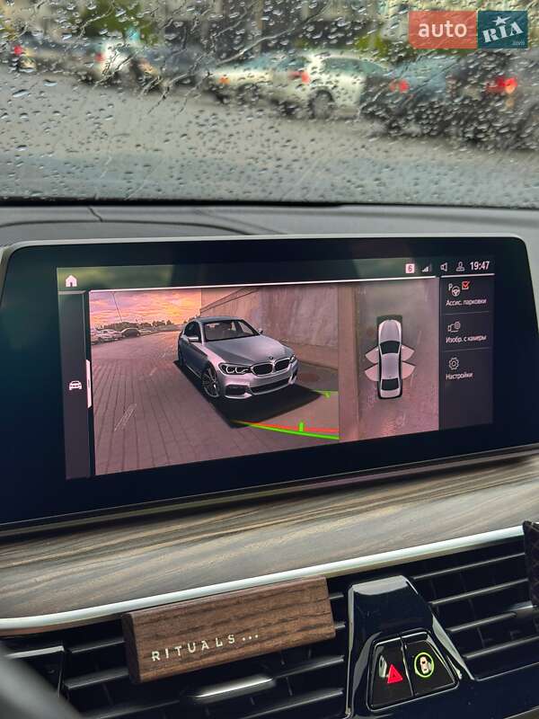 Седан BMW 5 Series 2019 в Львові