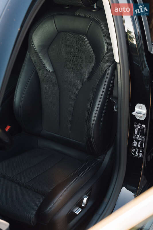 Седан BMW 5 Series 2019 в Кременчуге