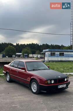 Седан BMW 5 Series 1991 в Радивилове