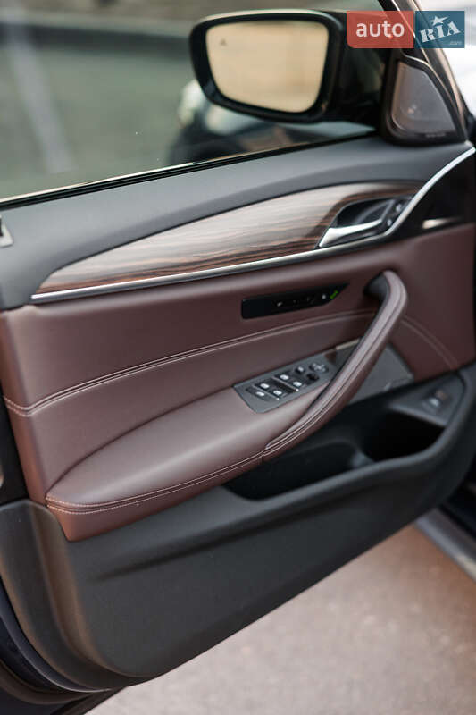 Седан BMW 5 Series 2021 в Дніпрі фото 23 Седан BMW 5 Series 2021 в Дніпрі