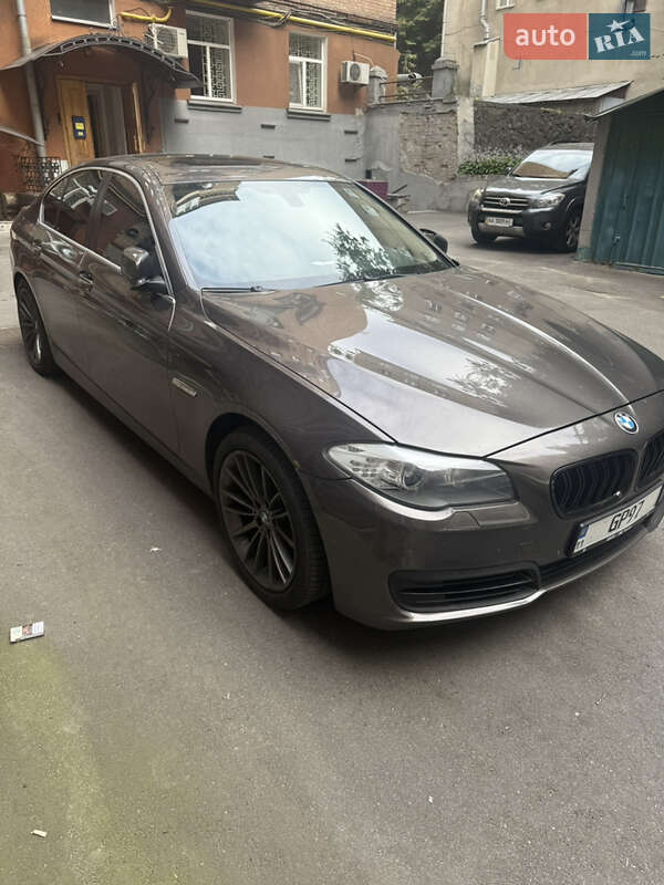 Седан BMW 5 Series 2013 в Киеве фото 2 Седан BMW 5 Series 2013 в Киеве
