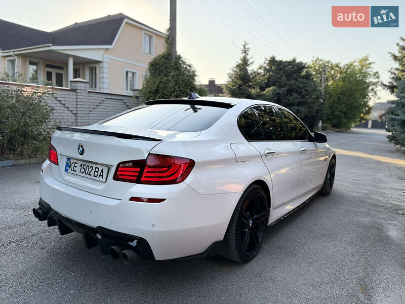 Седан BMW 5 Series 2012 в Дніпрі