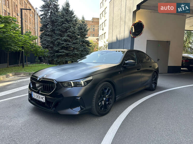 Седан BMW 5 Series 2024 в Киеве фото 2 Седан BMW 5 Series 2024 в Киеве