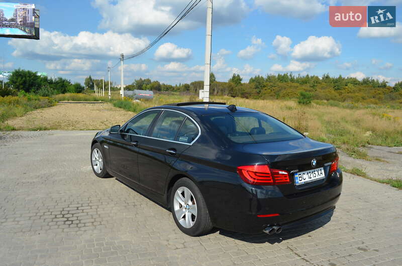 Седан BMW 5 Series 2013 в Львові