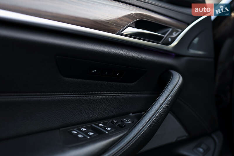 Седан BMW 5 Series 2017 в Ивано-Франковске фото 15 Седан BMW 5 Series 2017 в Ивано-Франковске