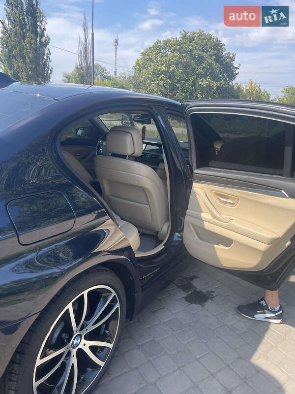 Седан BMW 5 Series 2013 в Першотравенську