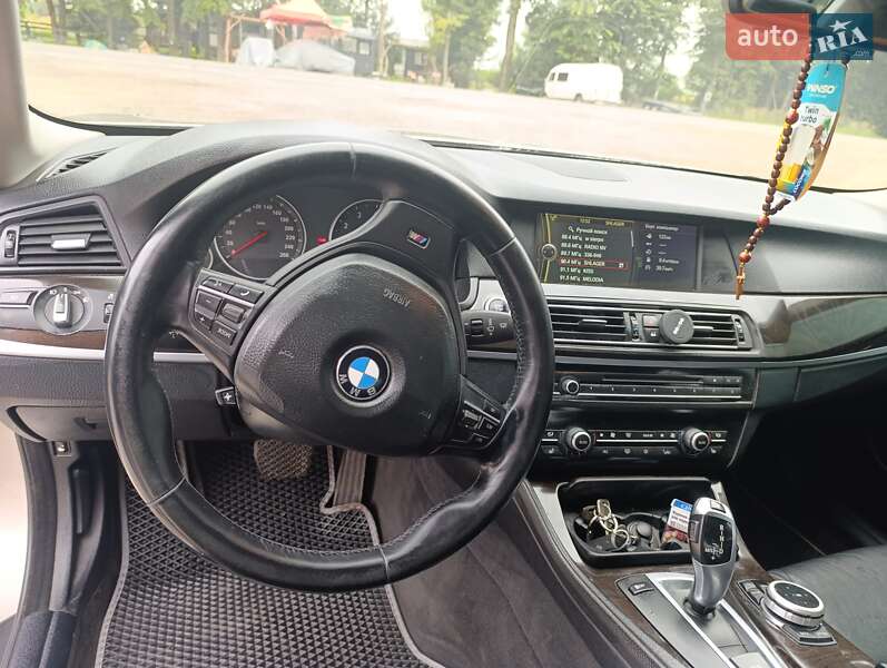 Седан BMW 5 Series 2011 в Львові