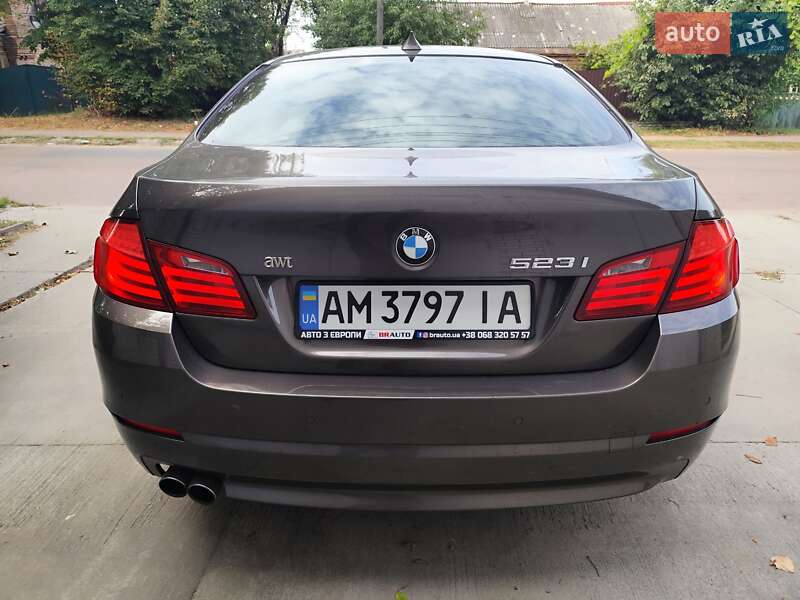 Седан BMW 5 Series 2010 в Бердичеве