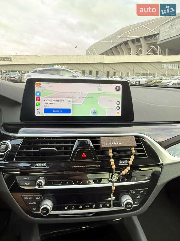 Седан BMW 5 Series 2019 в Львові