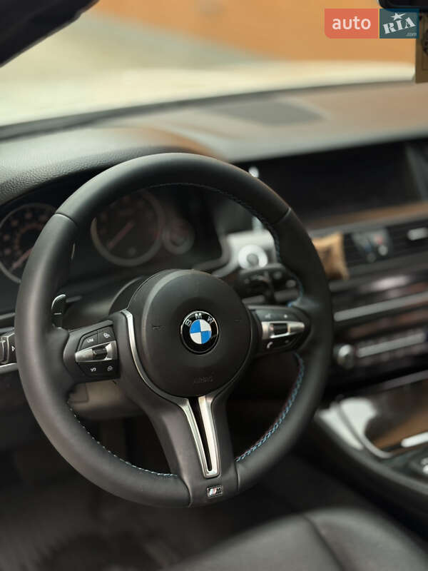 Седан BMW 5 Series 2016 в Виннице