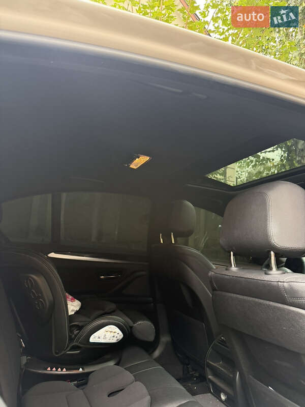 Седан BMW 5 Series 2016 в Виннице