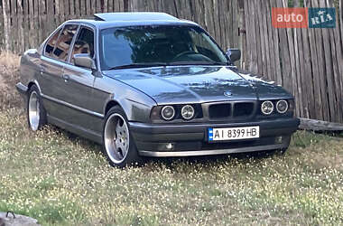 Седан BMW 5 Series 1989 в Києві