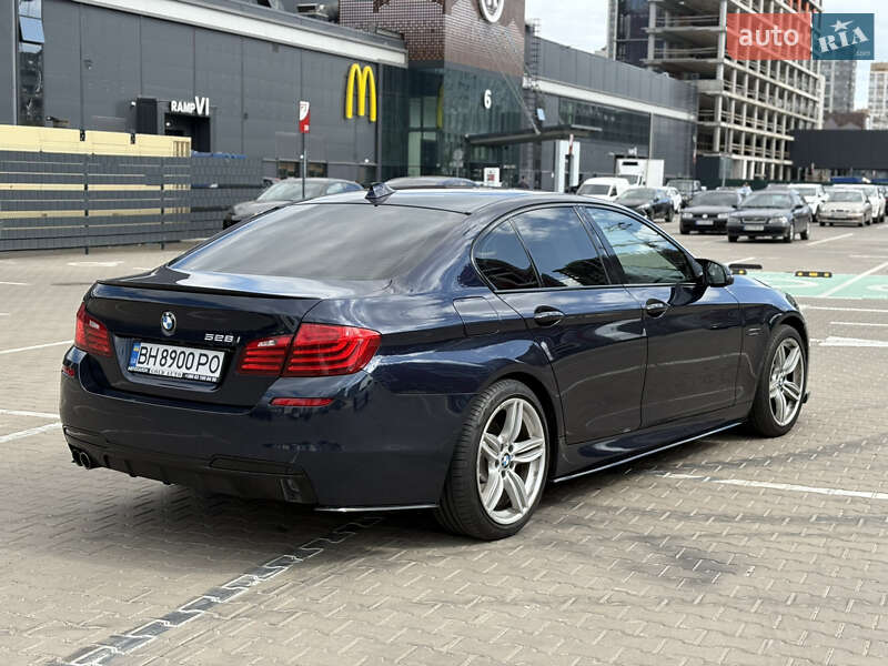 Седан BMW 5 Series 2014 в Киеве