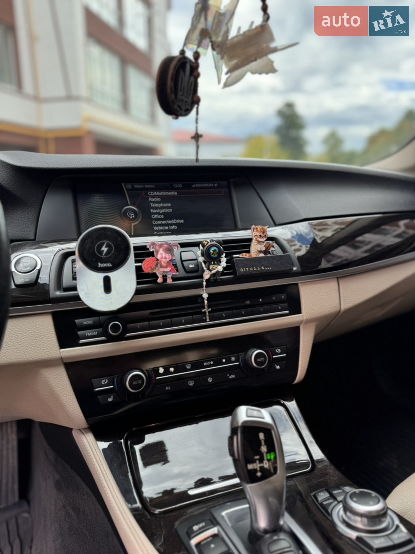 2011 BMW 5er - мініатюра 13