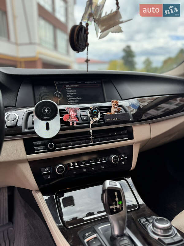 Седан BMW 5 Series 2011 в Ивано-Франковске