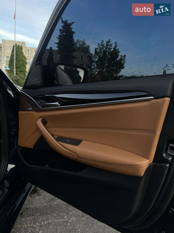 Универсал BMW 5 Series 2018 в Киеве