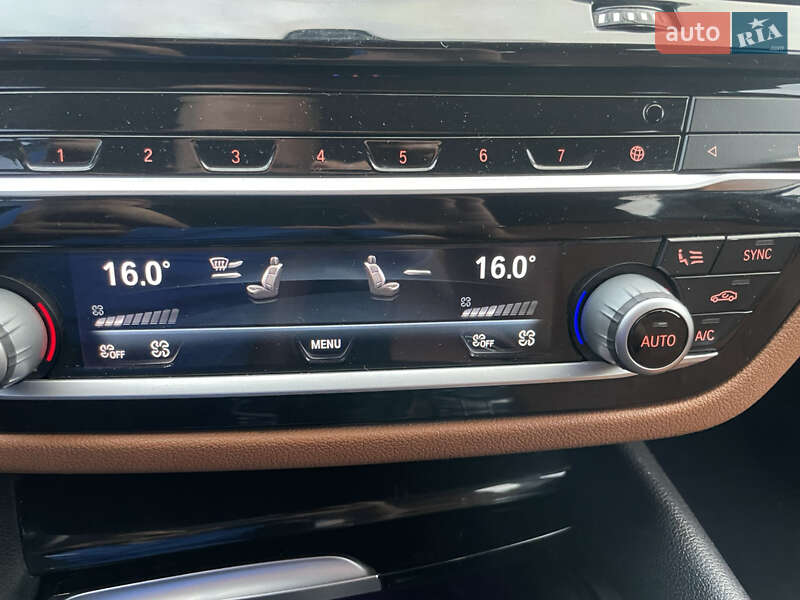 Универсал BMW 5 Series 2018 в Киеве