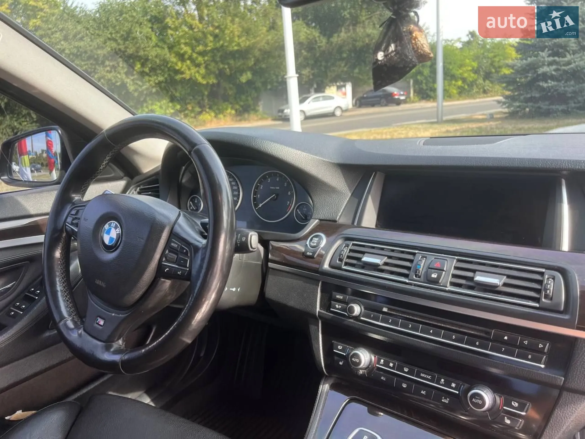 2013 BMW 5er - мініатюра 14
