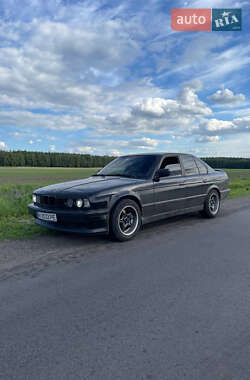 Седан BMW 5 Series 1989 в Чернігові