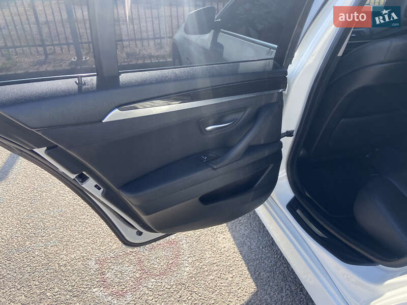 Седан BMW 5 Series 2013 в Днепре фото 17 Седан BMW 5 Series 2013 в Днепре