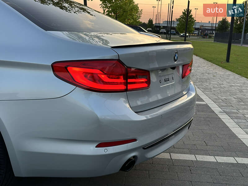 Седан BMW 5 Series 2020 в Мукачево