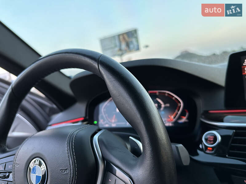 Седан BMW 5 Series 2020 в Мукачево