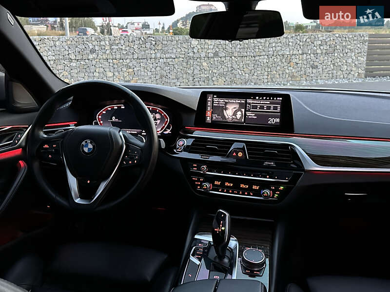 Седан BMW 5 Series 2020 в Мукачево