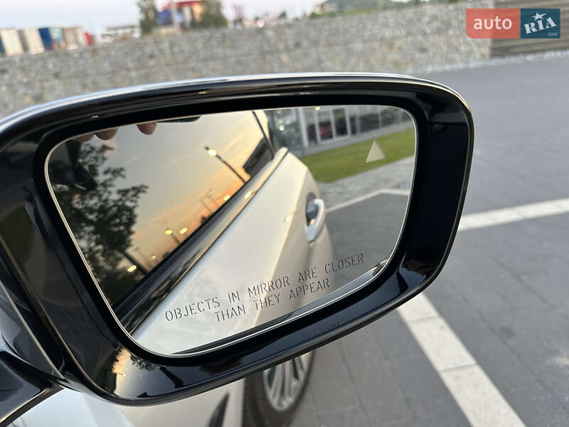 Седан BMW 5 Series 2020 в Мукачево