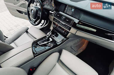 Седан BMW 5 Series 2011 в 