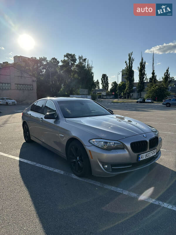 Седан BMW 5 Series 2010 в Киеве