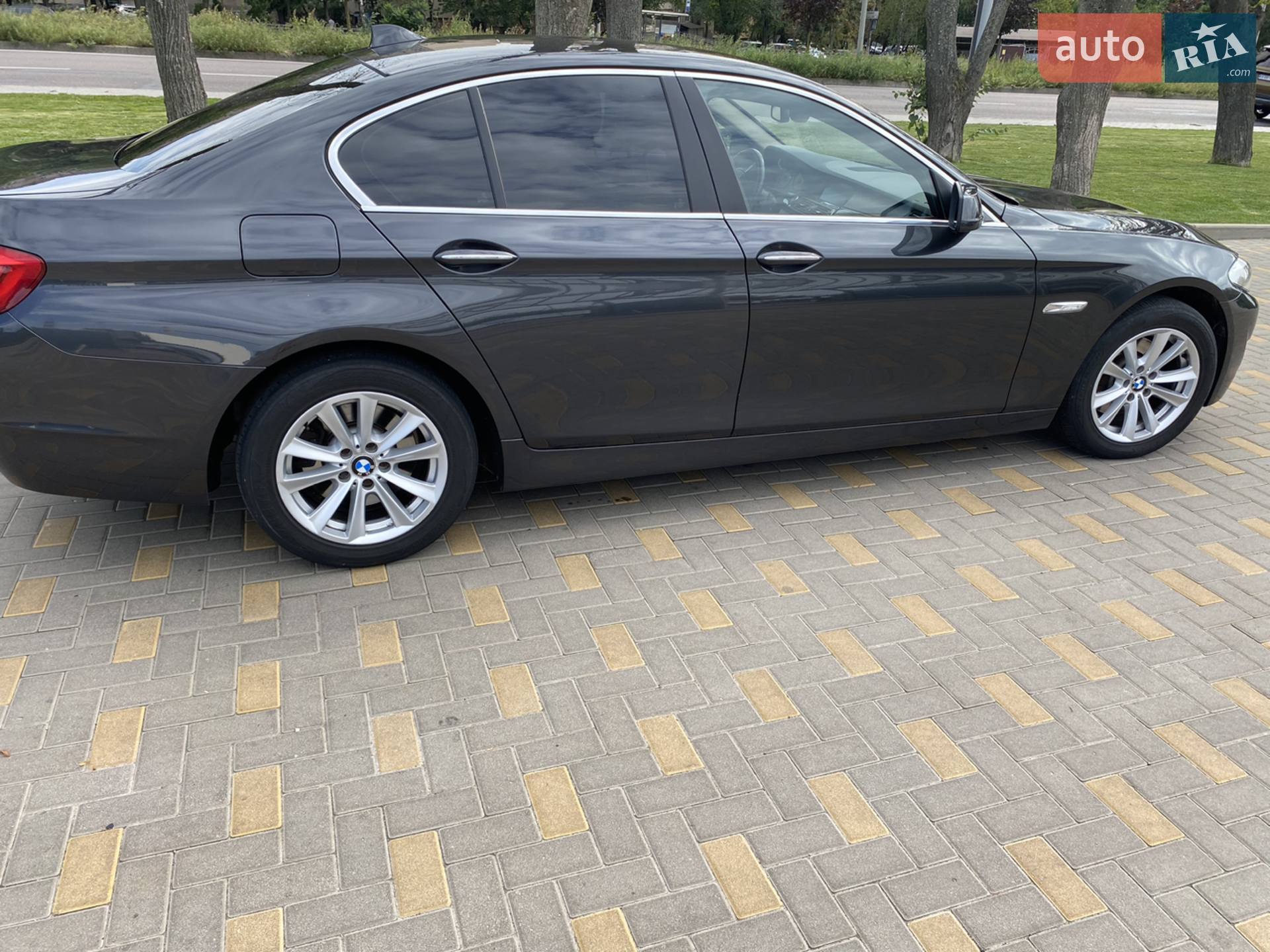 2011 BMW 5er - мініатюра 16