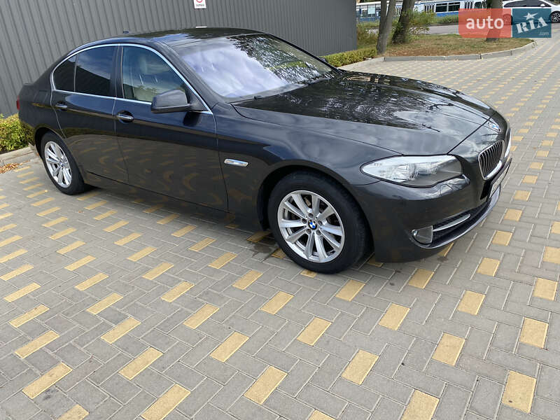 BMW 5 Series 2011