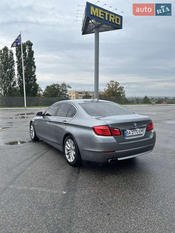 Седан BMW 5 Series 2010 в Харькове