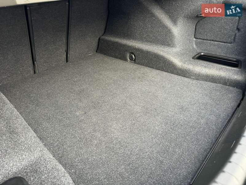 Седан BMW 5 Series 2017 в Виннице фото 30 Седан BMW 5 Series 2017 в Виннице