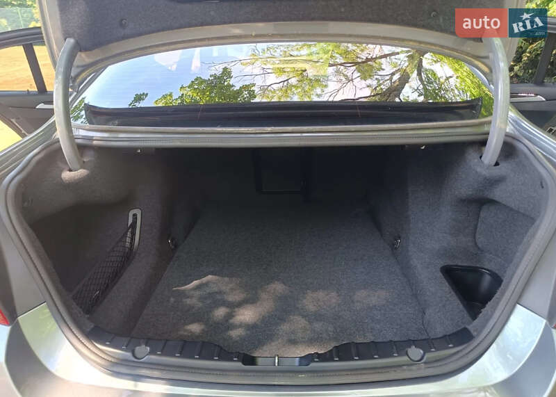 Седан BMW 5 Series 2015 в Львове фото 16 Седан BMW 5 Series 2015 в Львове