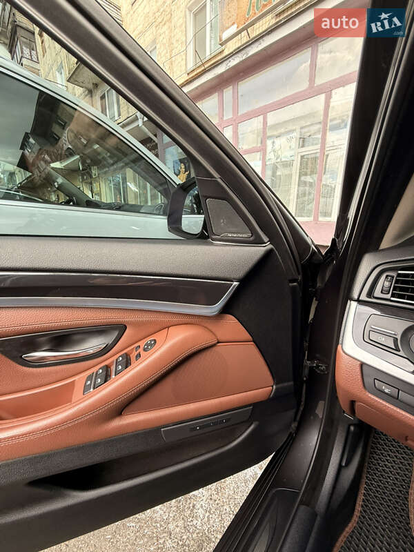 Седан BMW 5 Series 2014 в Виннице