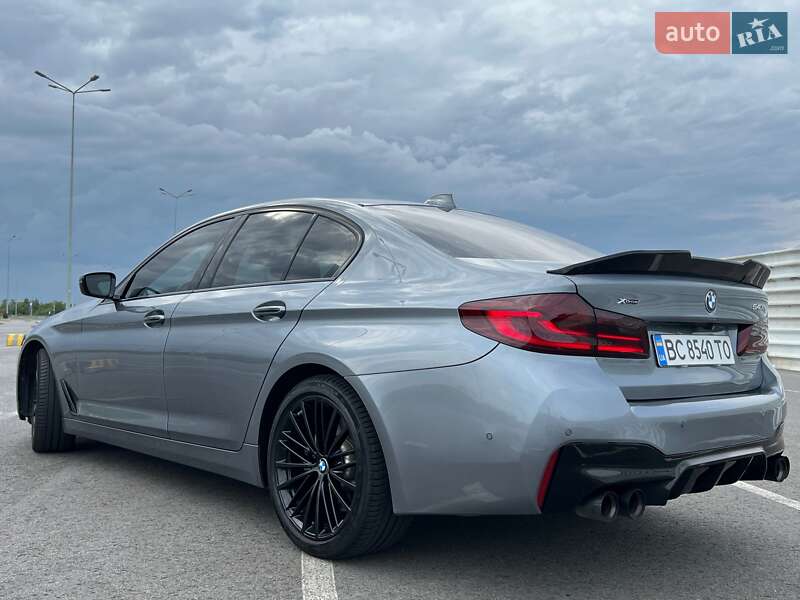 Седан BMW 5 Series 2017 в Львове
