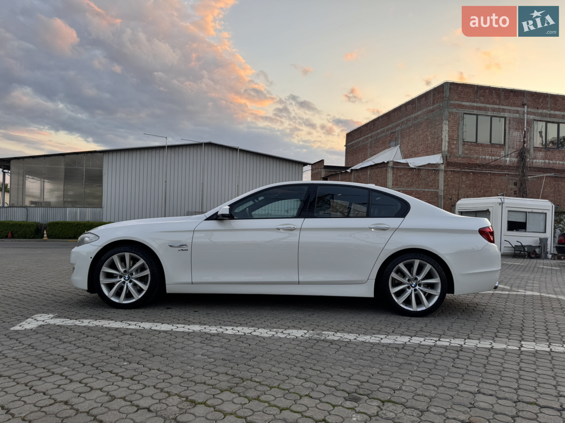 2011 BMW 5er - мініатюра 4