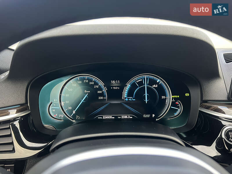 Седан BMW 5 Series 2017 в Иршаве фото 27 Седан BMW 5 Series 2017 в Иршаве