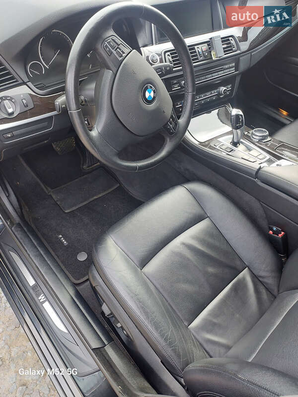 Седан BMW 5 Series 2014 в Львове