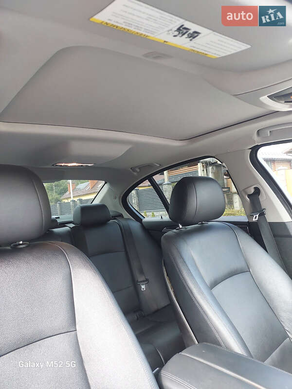 Седан BMW 5 Series 2014 в Львове