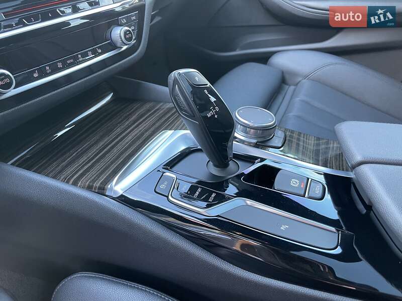 Седан BMW 5 Series 2017 в Львове фото 34 Седан BMW 5 Series 2017 в Львове